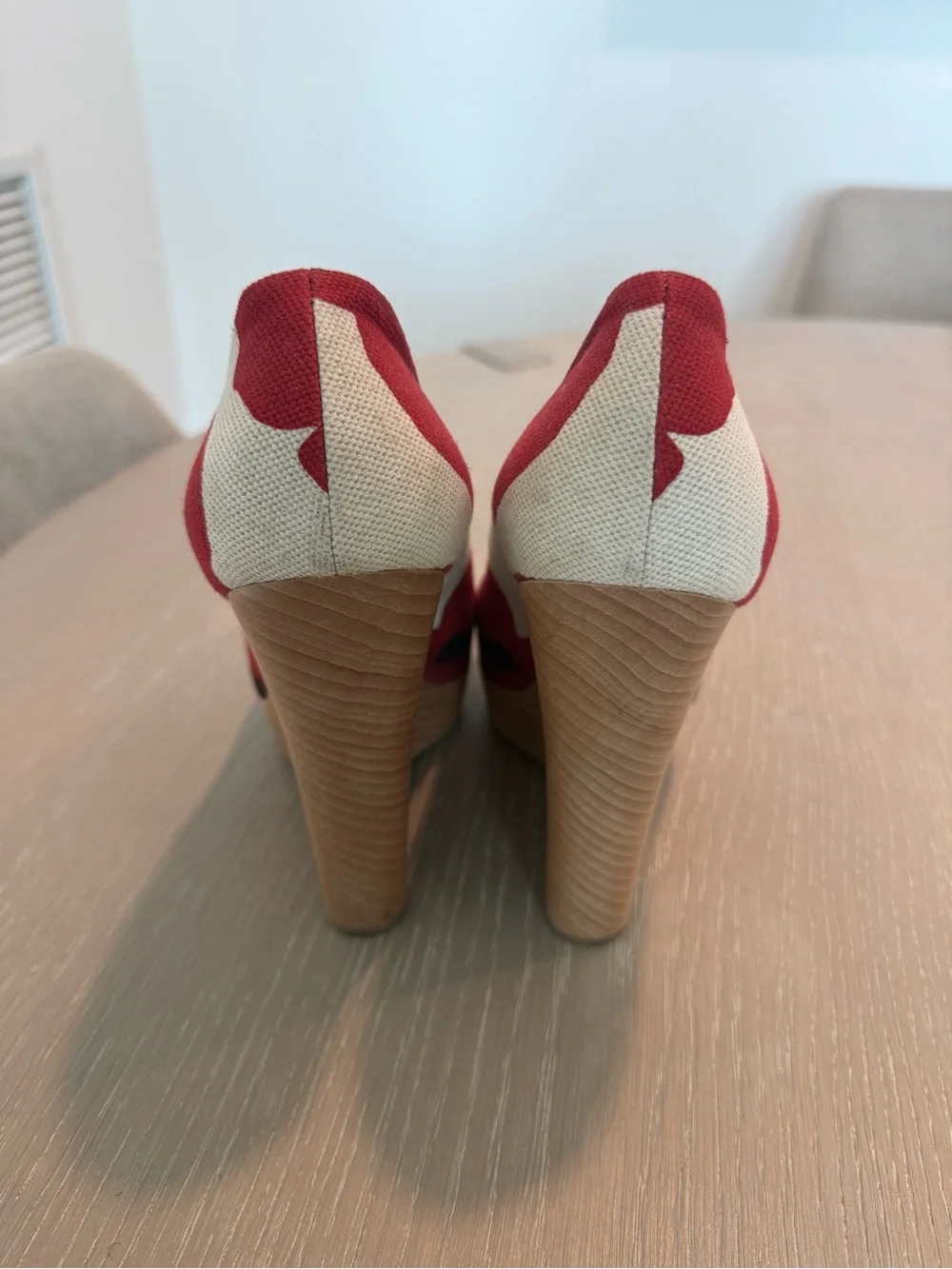 Saint Laurent Red and Cream Floral Platform Pumps - Picture 2 of 4